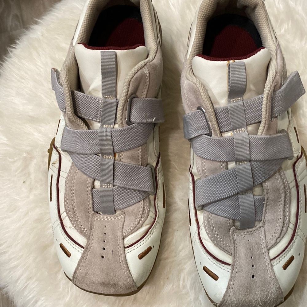 Skechers shoes size 8 1/2